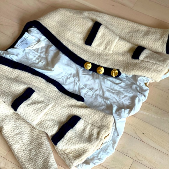 CHANEL VINTAGE JACKET 1990’s - Picture 1 of 11